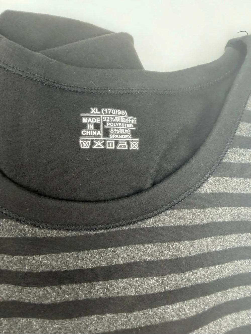 N/A classic crewneck